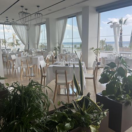 Lebay Beach Hotel Larnaca Ngoại thất bức ảnh