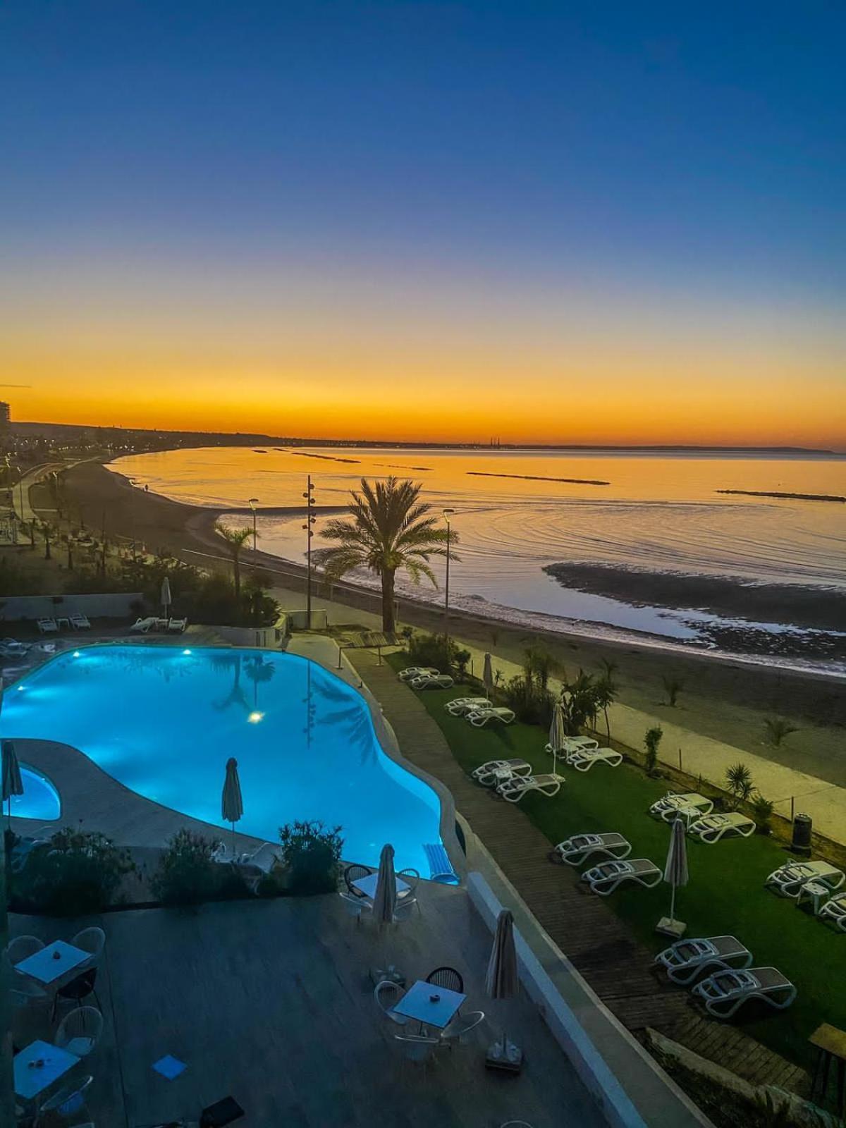 Lebay Beach Hotel Larnaca Ngoại thất bức ảnh